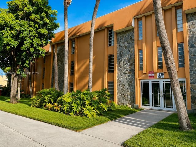1230 W 54th Street 329A, The Kensington, Hialeah, FL