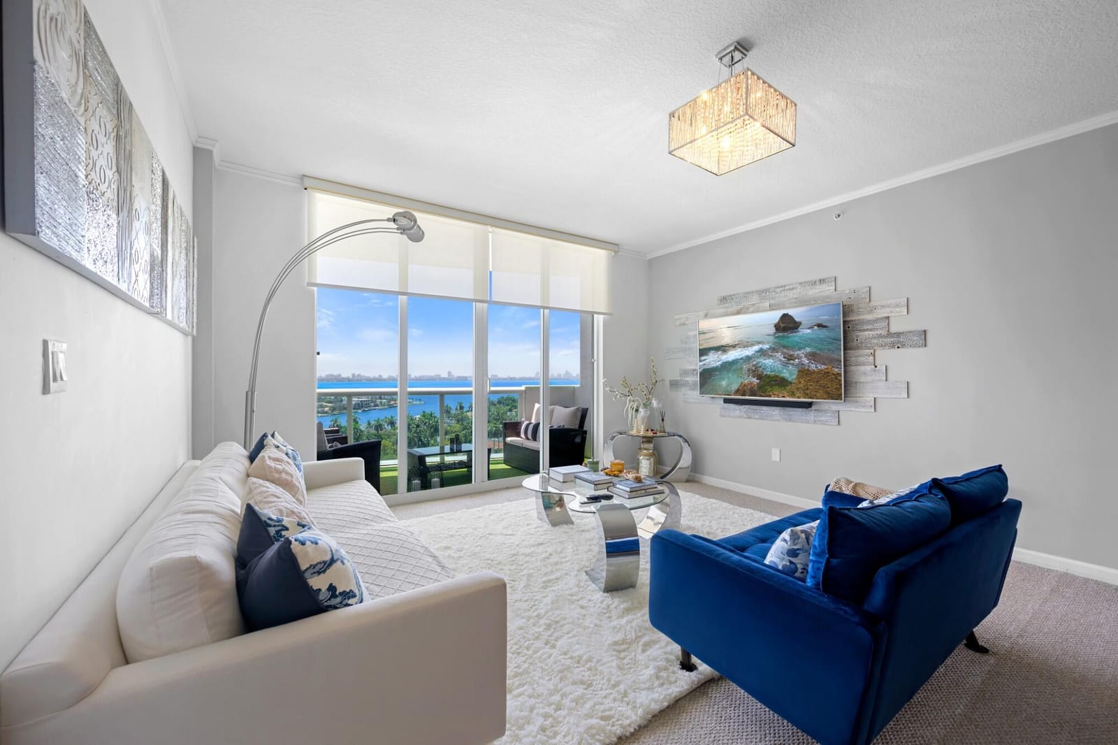 7900 HARBOR ISLAND Drive 1517 — photo 2