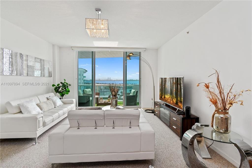 7900 HARBOR ISLAND Drive 1517 — photo 3