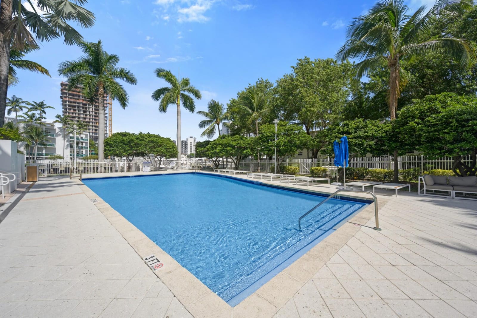 7900 HARBOR ISLAND Drive 1517, North Bay Village, FL 33141 photo 18
