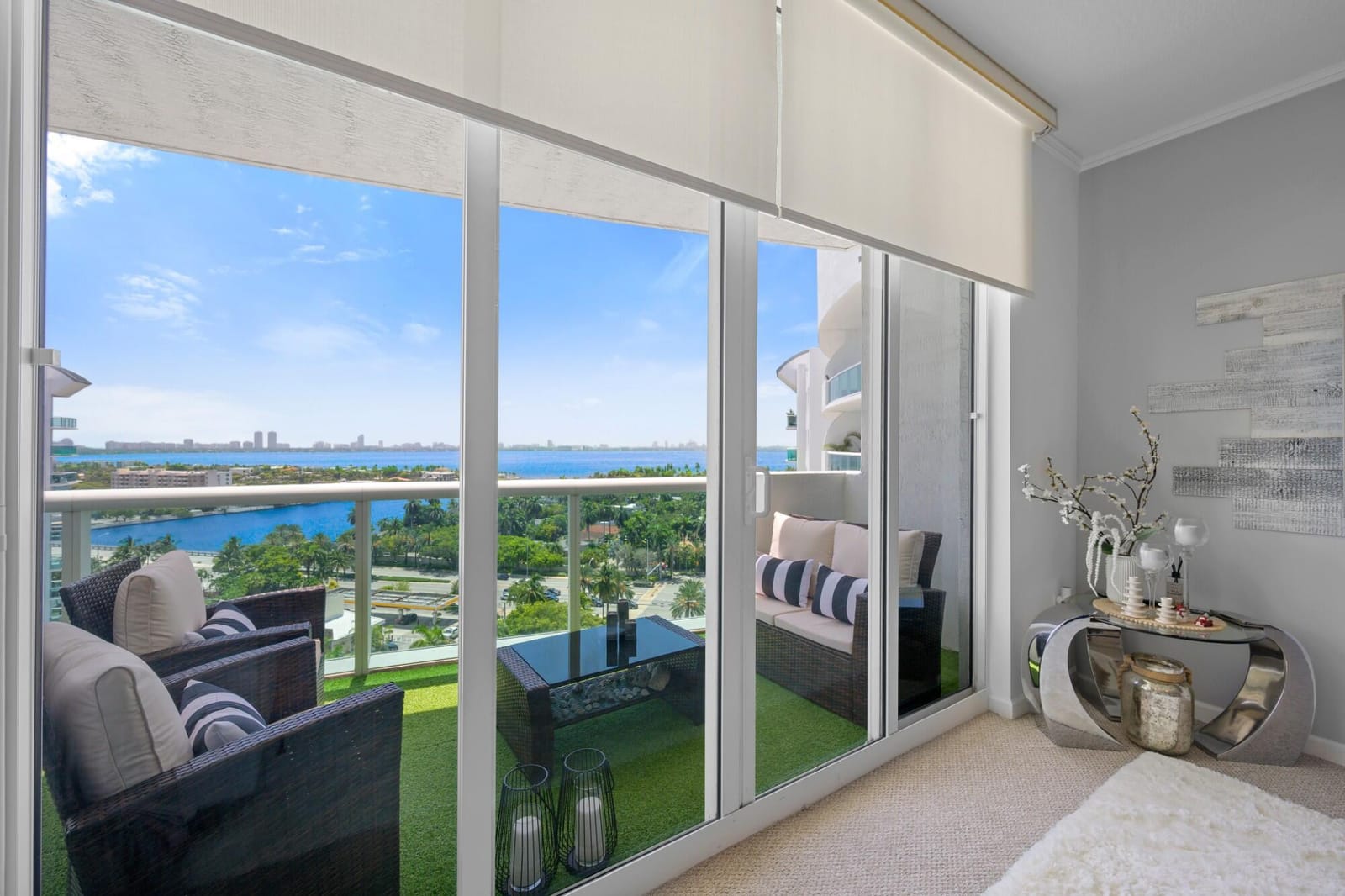 7900 HARBOR ISLAND Drive 1517, North Bay Village, FL 33141