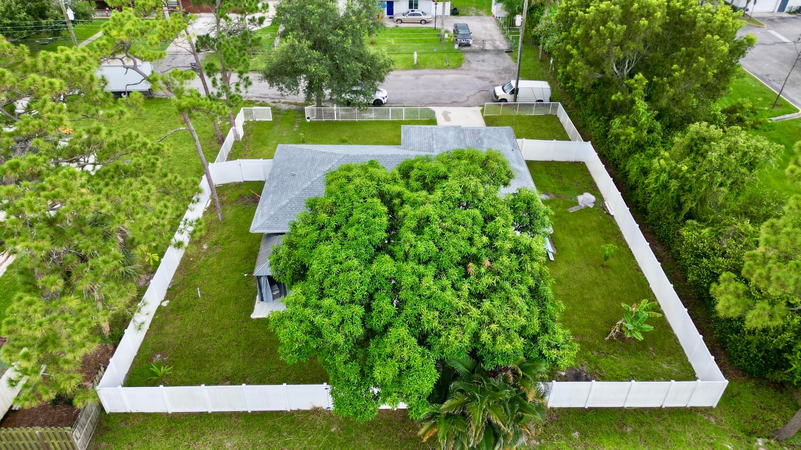 6539 Alexander Road, West Palm Beach, FL 33413 photo 6