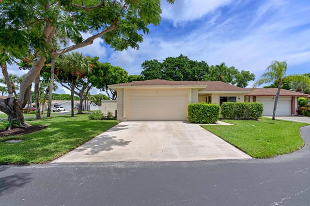 9 Danby Place, Boynton Lakes, Boynton Beach, FL