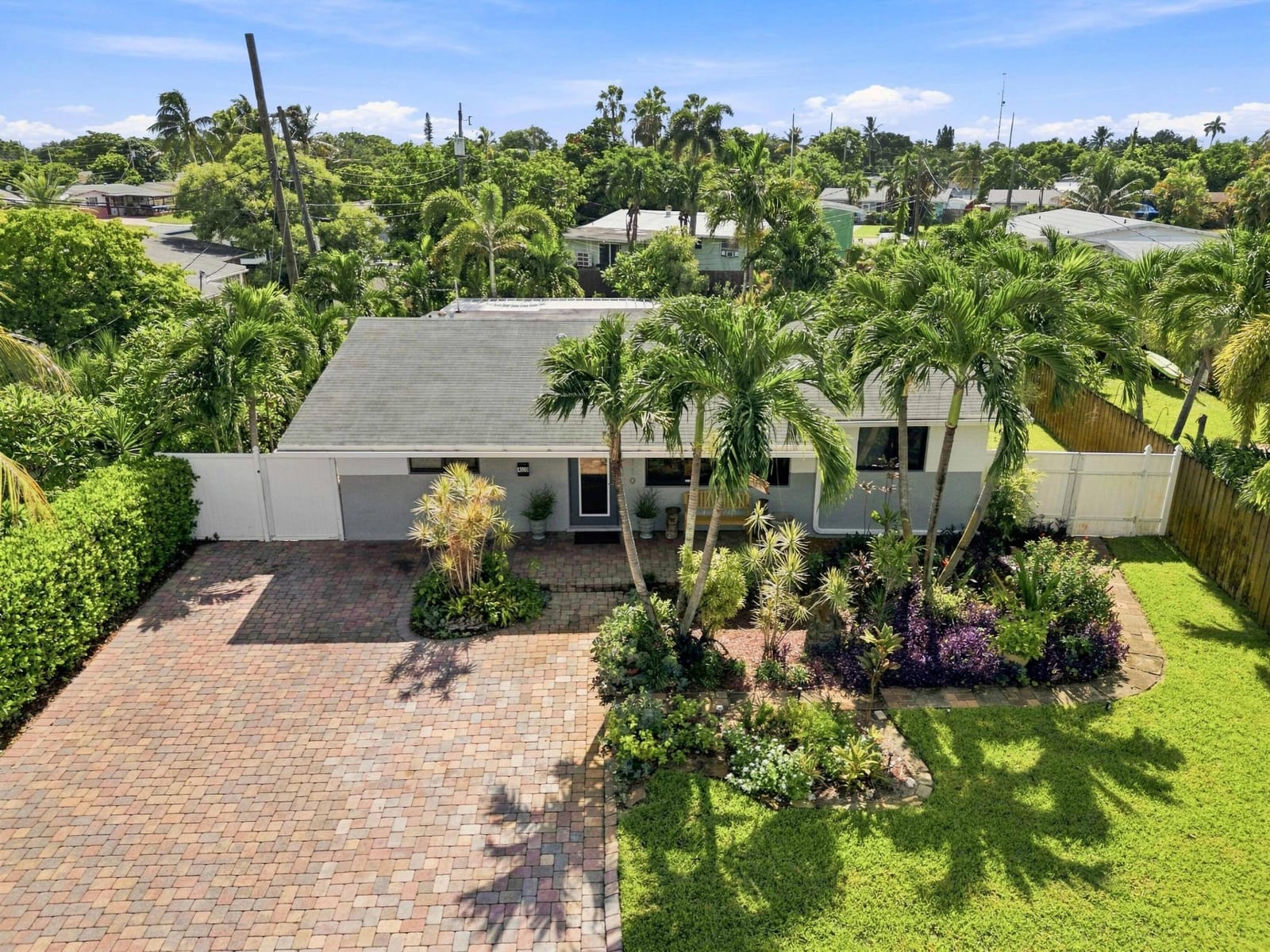 4110 NW 16TH Avenue — photo 1