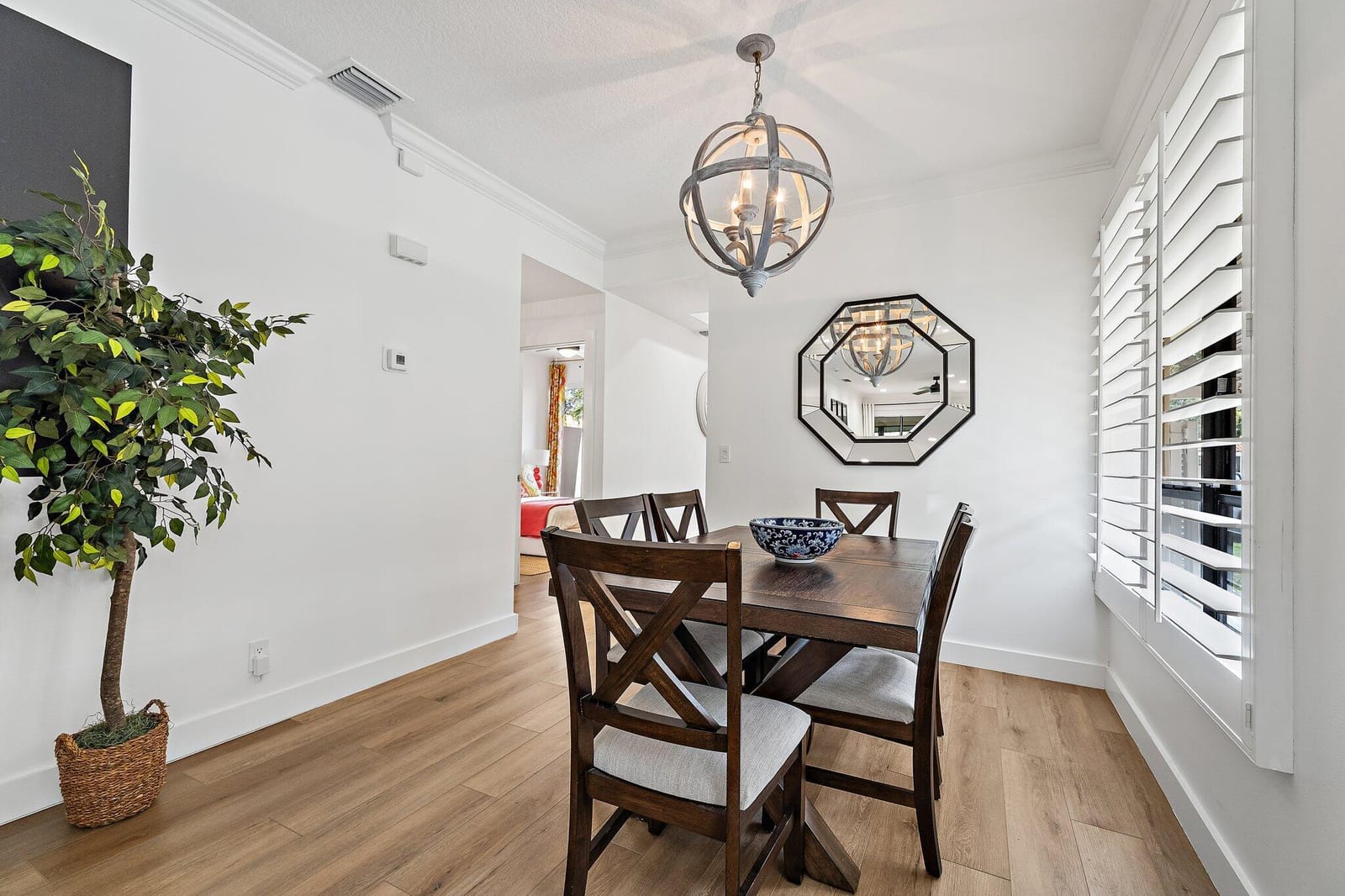 299 Old Meadow Way — photo 4