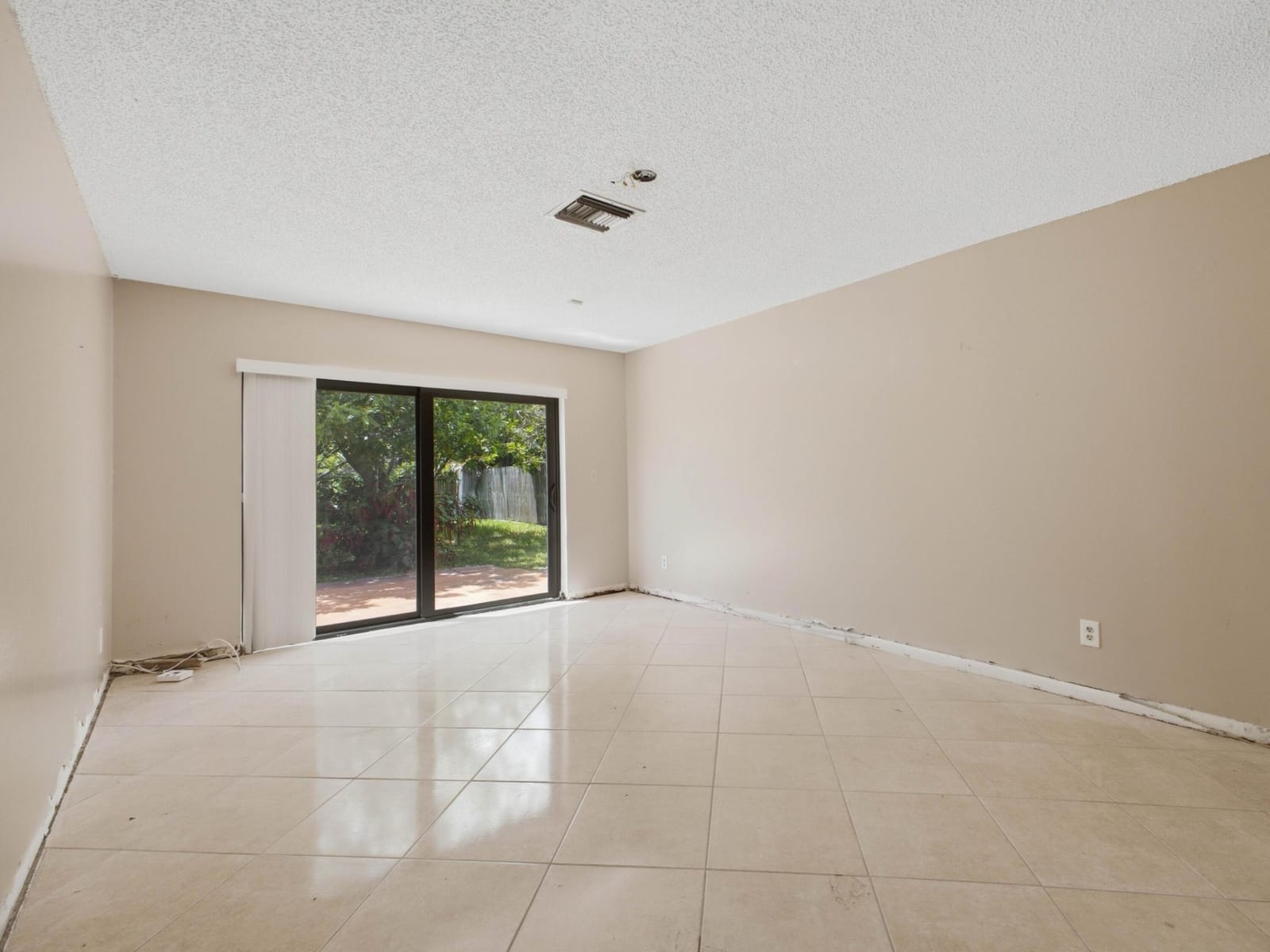 5088 NW 5TH Street — photo 8