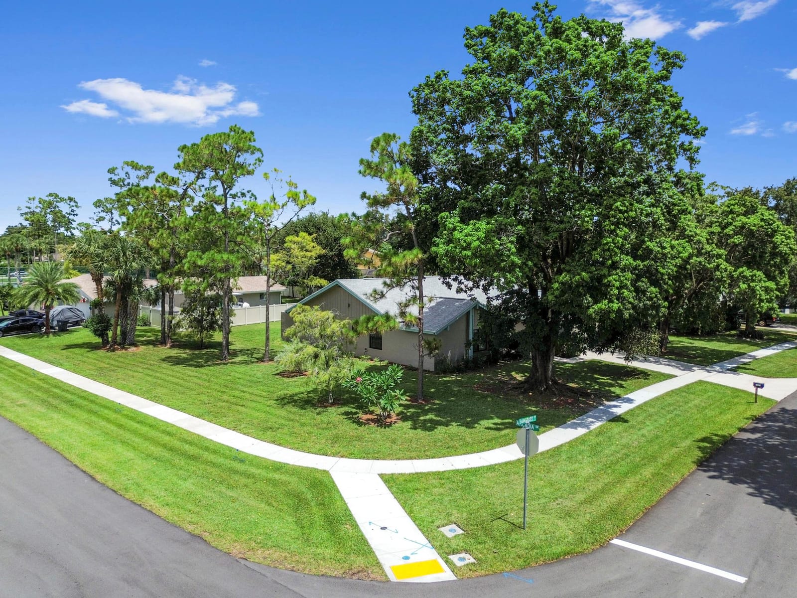 12373 Sawgrass Court — photo 3
