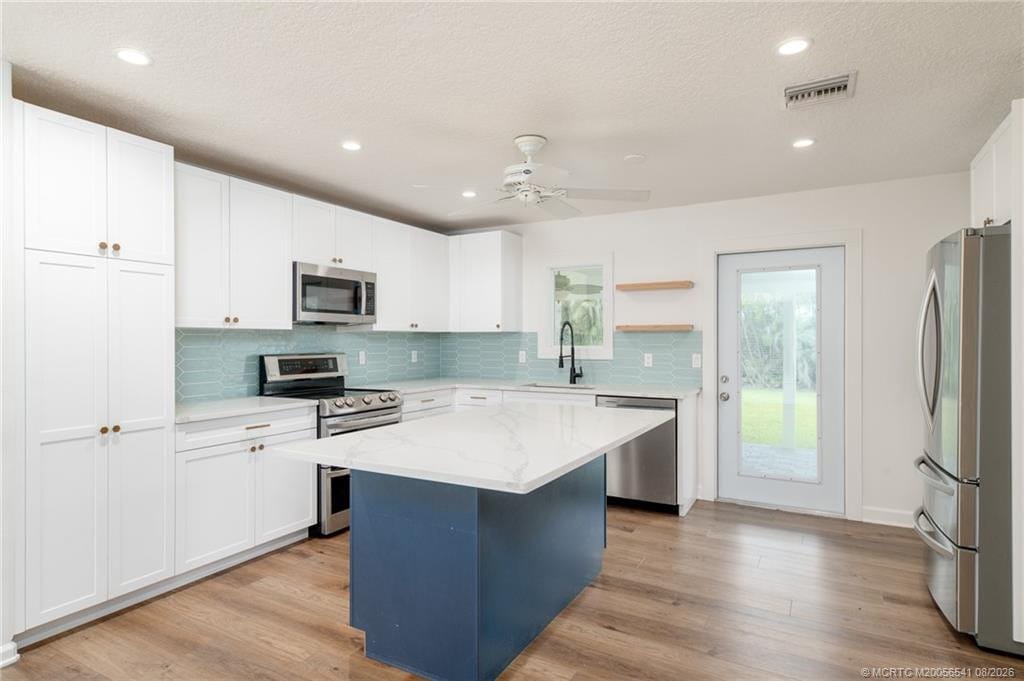 8300 SE Camellia Drive, Hobe Sound, FL 33455 photo 6