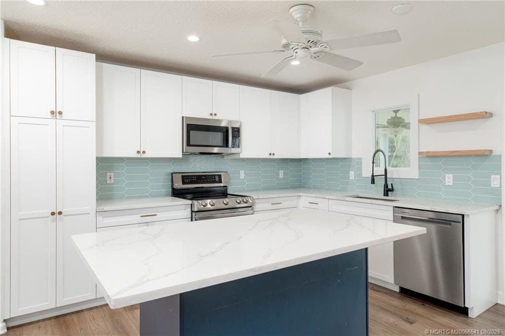 8300 SE Camellia Drive, Hobe Sound, FL 33455 photo 7