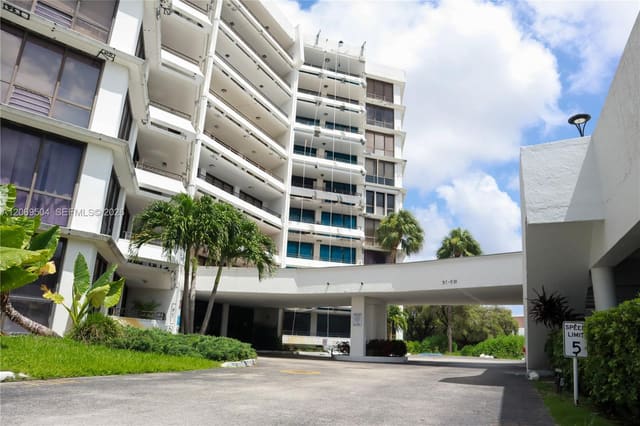 13951 Kendale Lakes Circle 310A, Miami, FL 33183