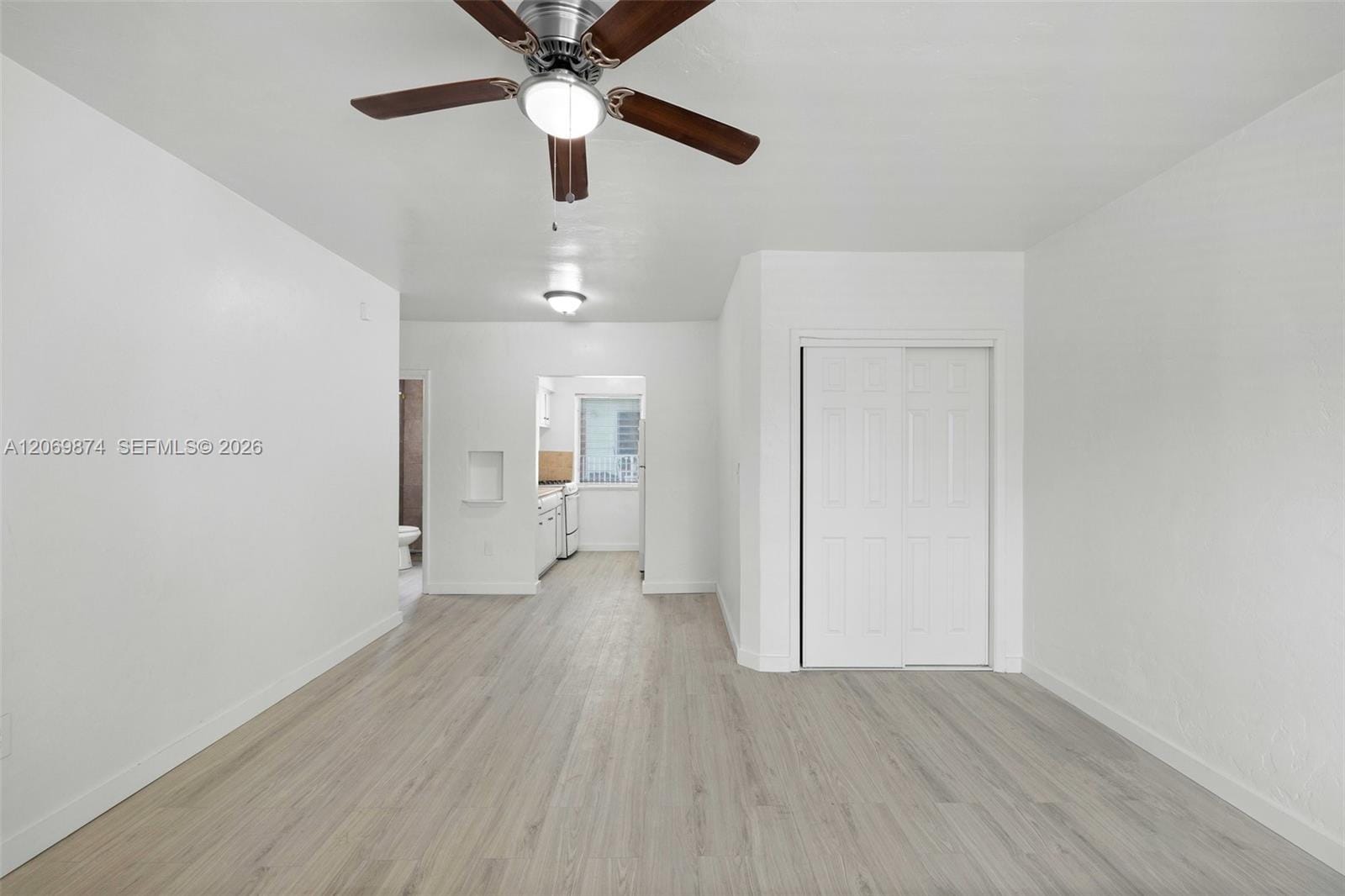 7721 Dickens Avenue 6 — photo 6