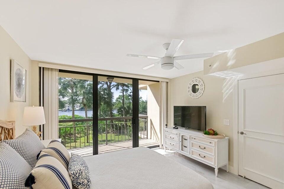 2101 Marina Isle Way 203, Jupiter, FL 33477 photo 15