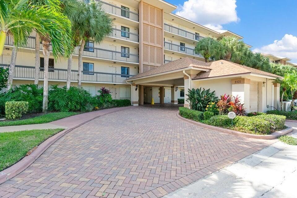 2101 Marina Isle Way 203, Jupiter, FL 33477 photo 23