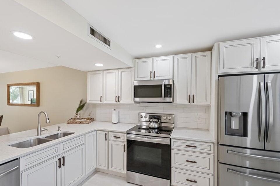 2101 Marina Isle Way 203, Jupiter, FL 33477 photo 5