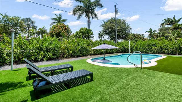 1116 N 31st Avenue, Hollywood, FL 33021