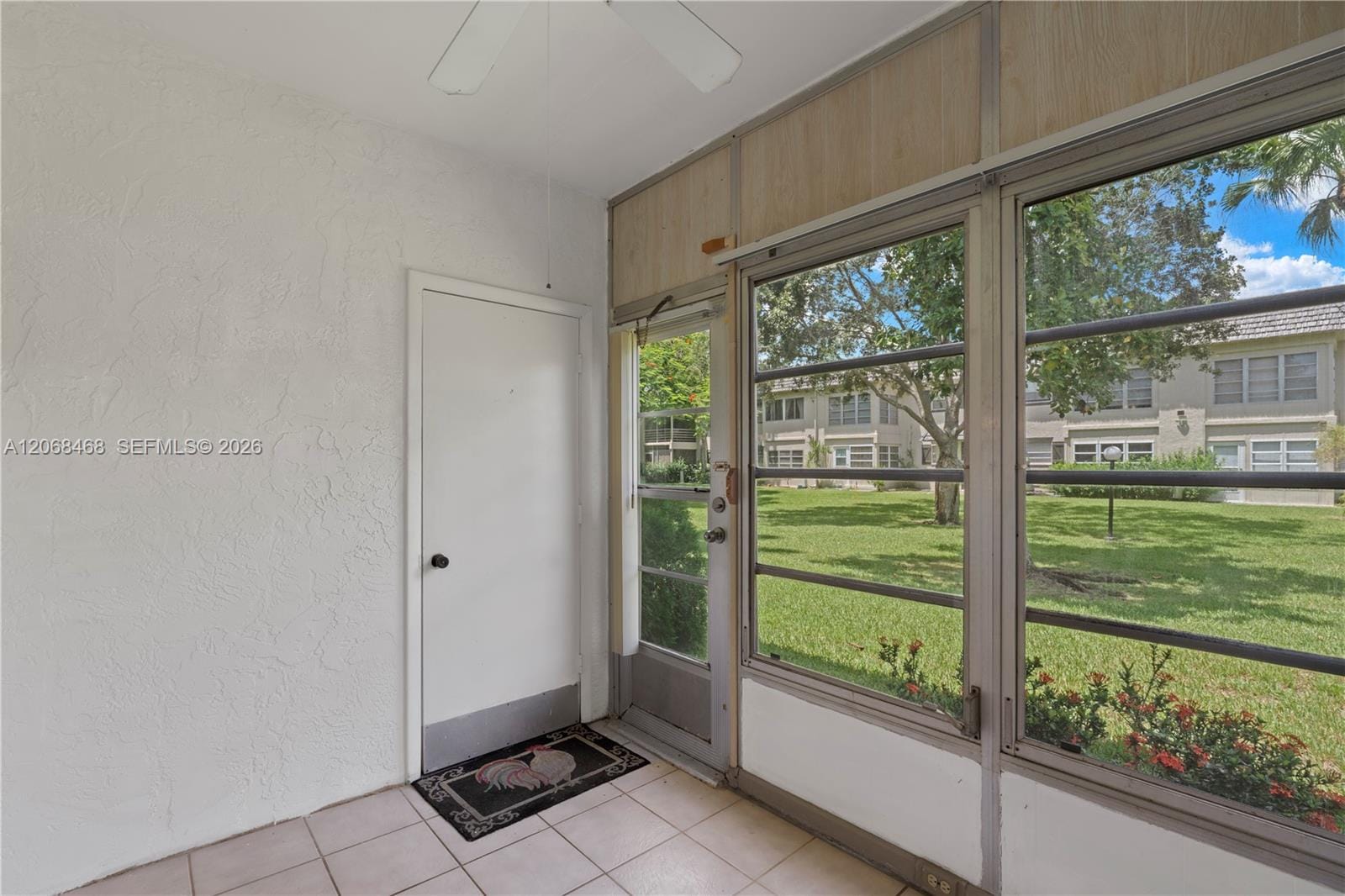 5620 SW 3rd Place 103, Margate, FL 33068 photo 2