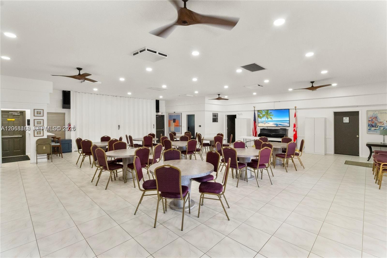 5620 SW 3rd Place 103, Margate, FL 33068 photo 23
