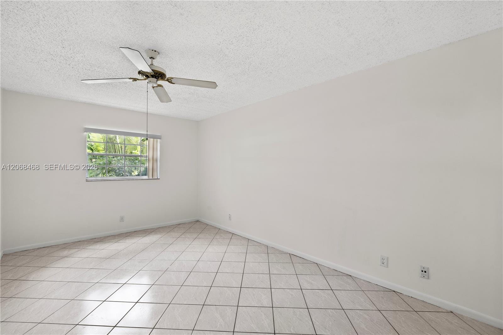 5620 SW 3rd Place 103, Margate, FL 33068 photo 9