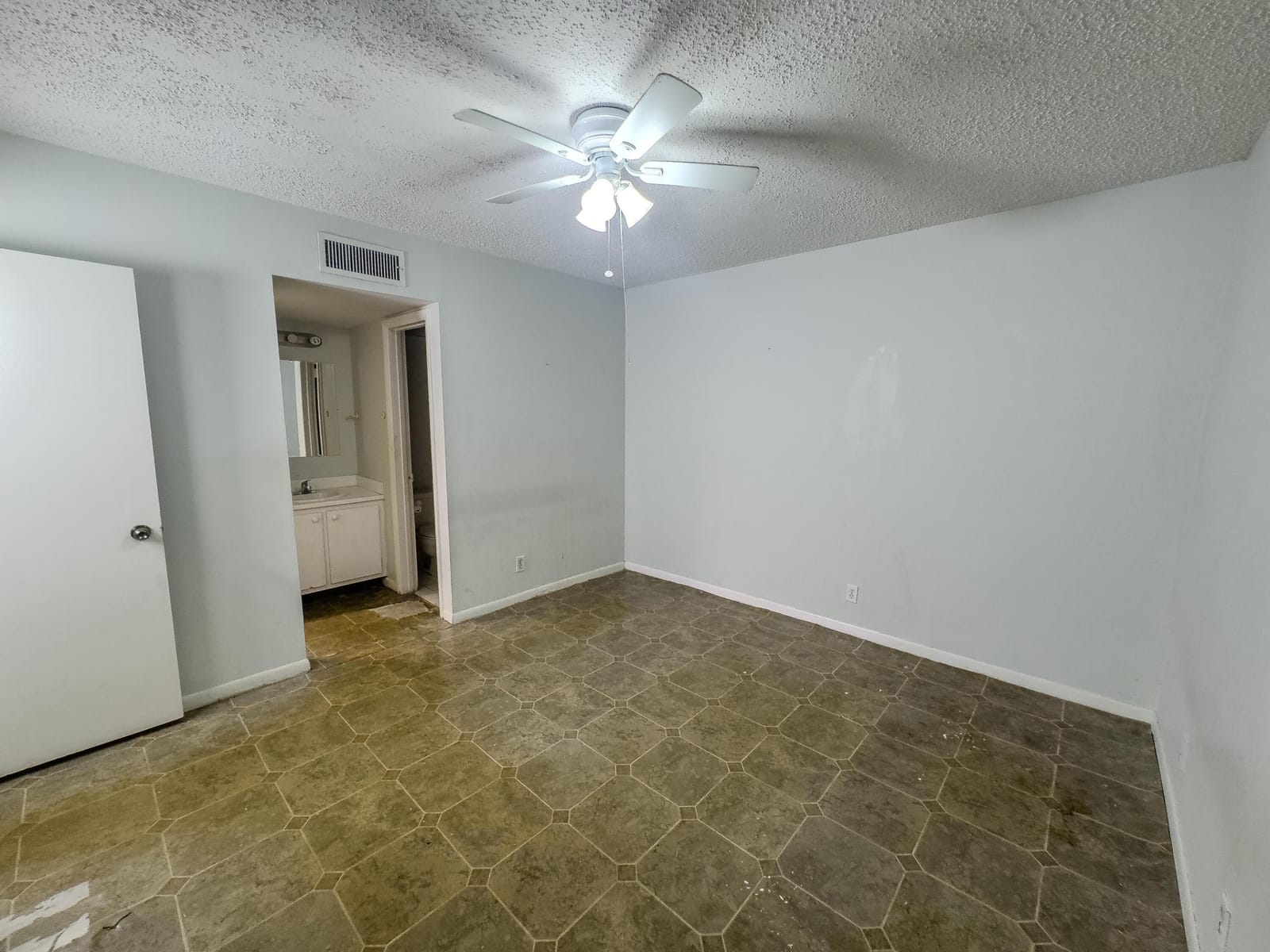 632 NW 13th Street 0180 — photo 8