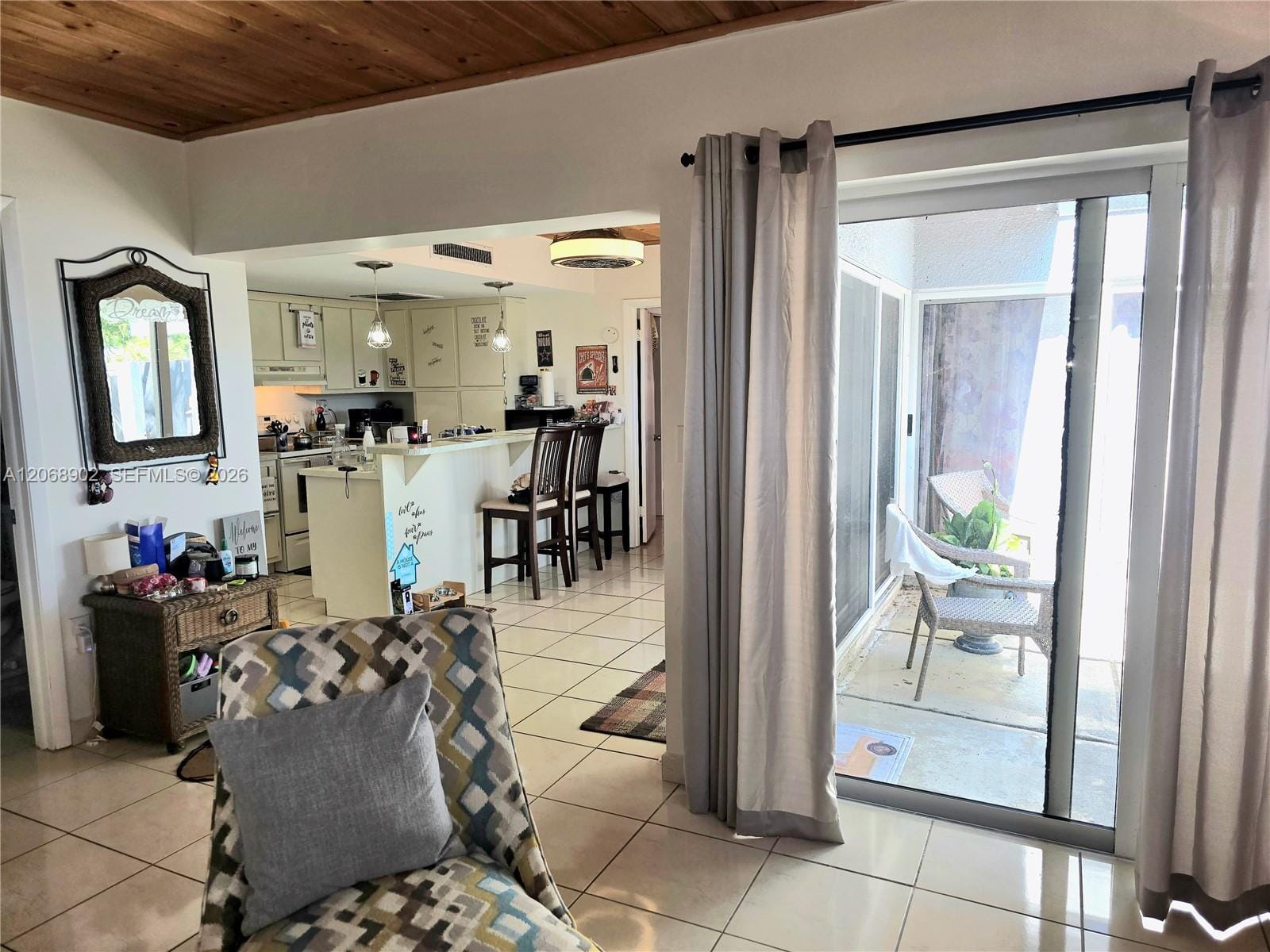 16330 Oak Walk, Miami Lakes, FL 33014 photo 14