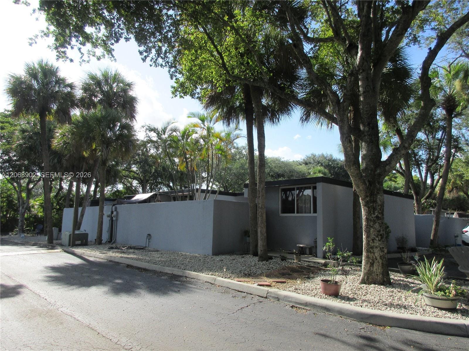 16330 Oak Walk — photo 3