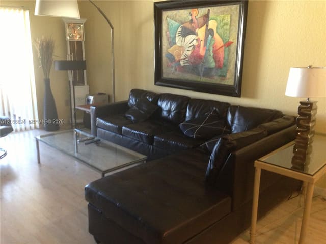2880 N Oakland Forest Drive 313, Lakeview Club, Oakland Park, FL