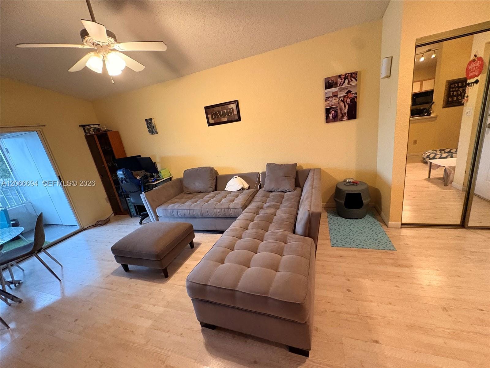 2880 N Oakland Forest Drive 313 — photo 1