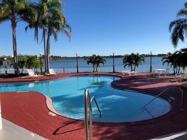2880 N Oakland Forest Drive 313 — photo 12