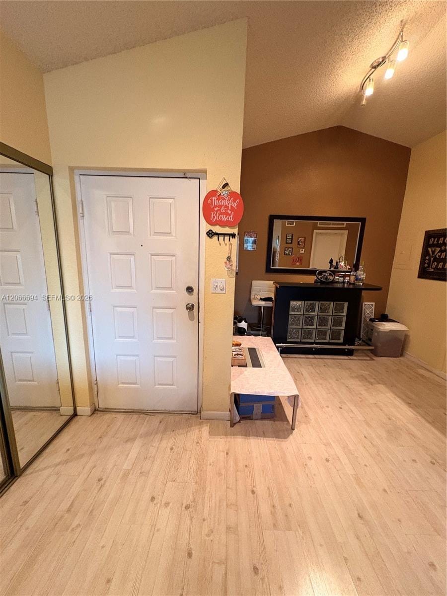 2880 N Oakland Forest Drive 313 — photo 4