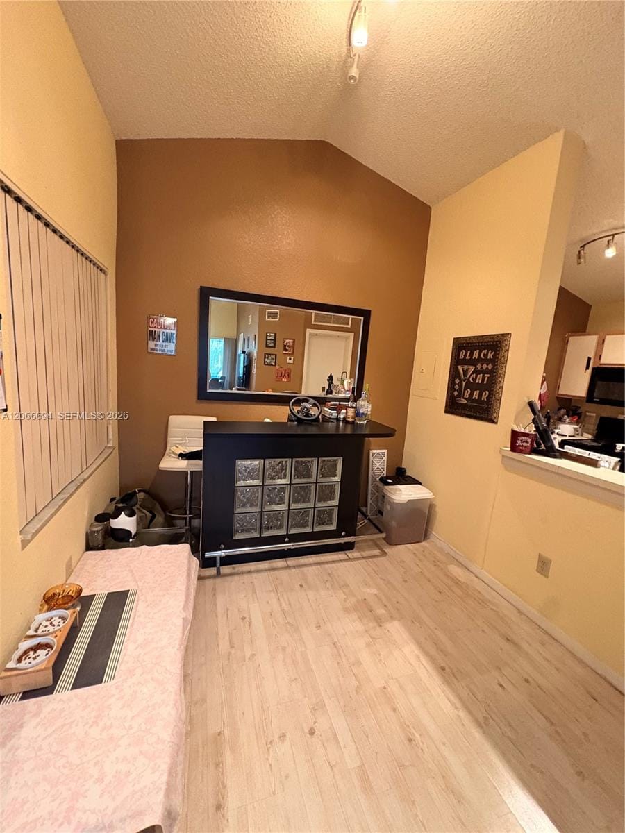 2880 N Oakland Forest Drive 313 — photo 5