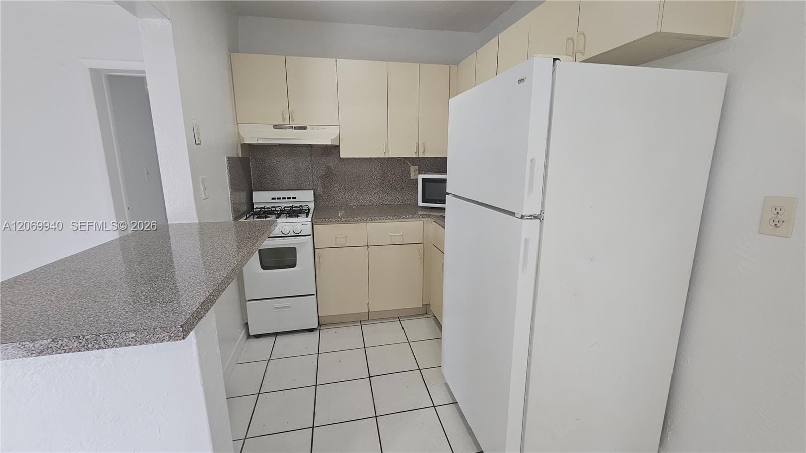 1230 W 54th Street 226A, Hialeah, FL 33012 photo 5