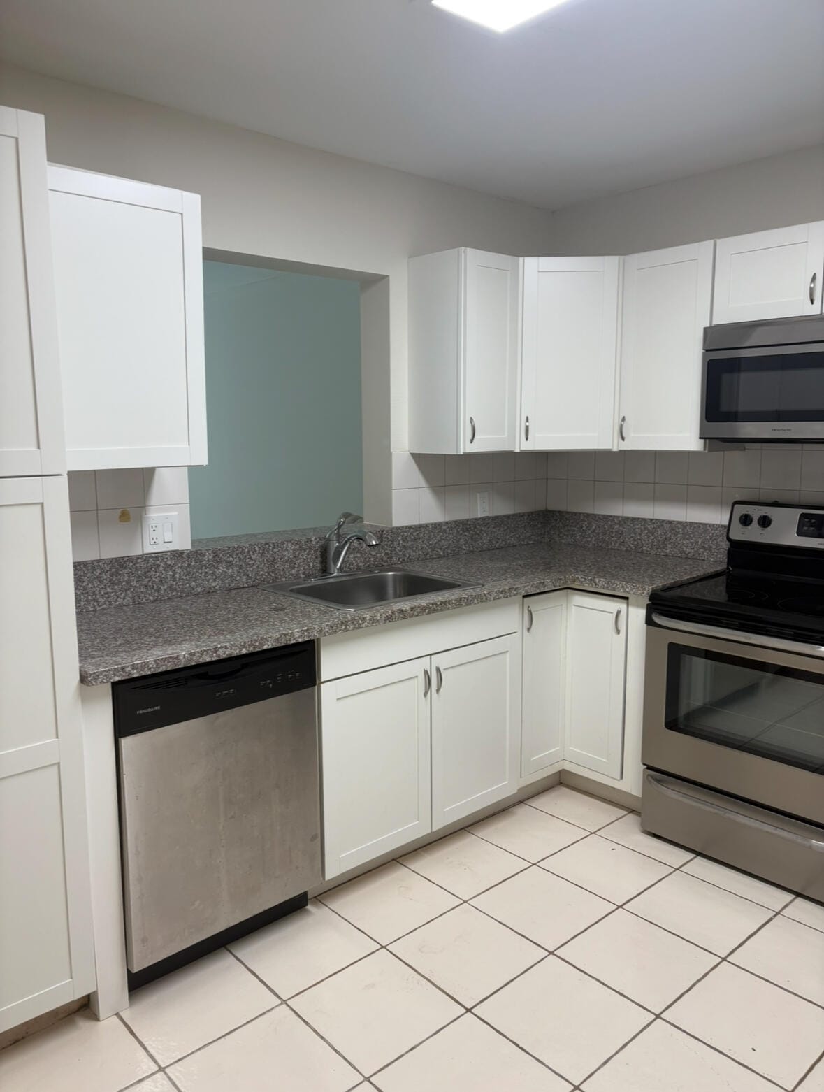 9110 Fairbanks Lane 4 — photo 4