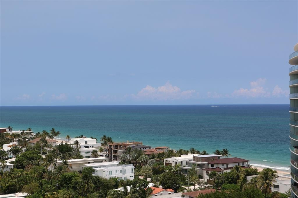 2200 NE 33RD Avenue 17C, Fort Lauderdale, FL 33305