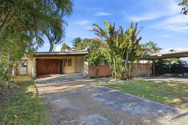 621 SE 4th Street, sold in ZIP 33010, Hialeah, FL