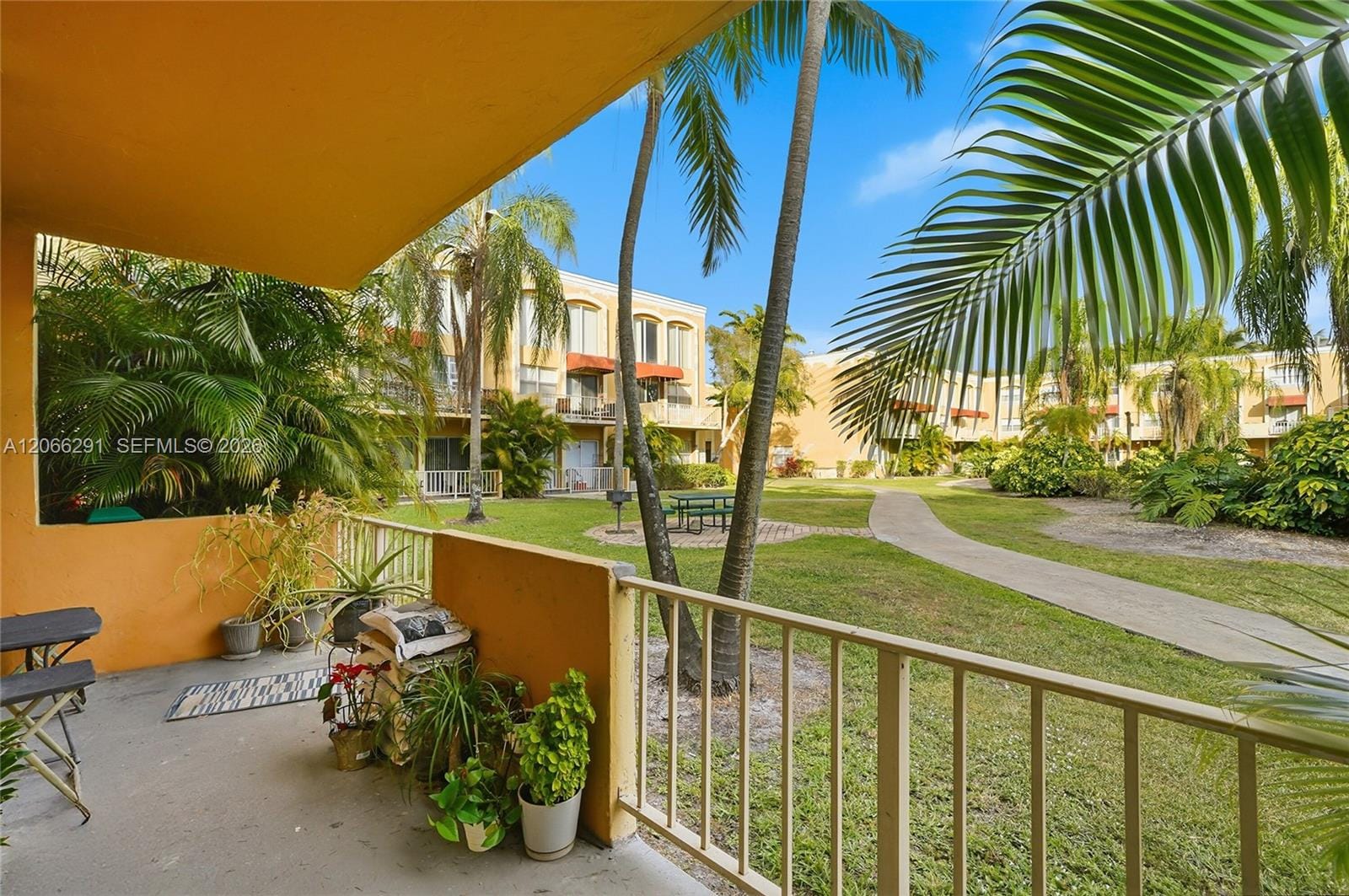 18101 NW 68th Avenue B105, Hialeah, FL 33015 photo 11