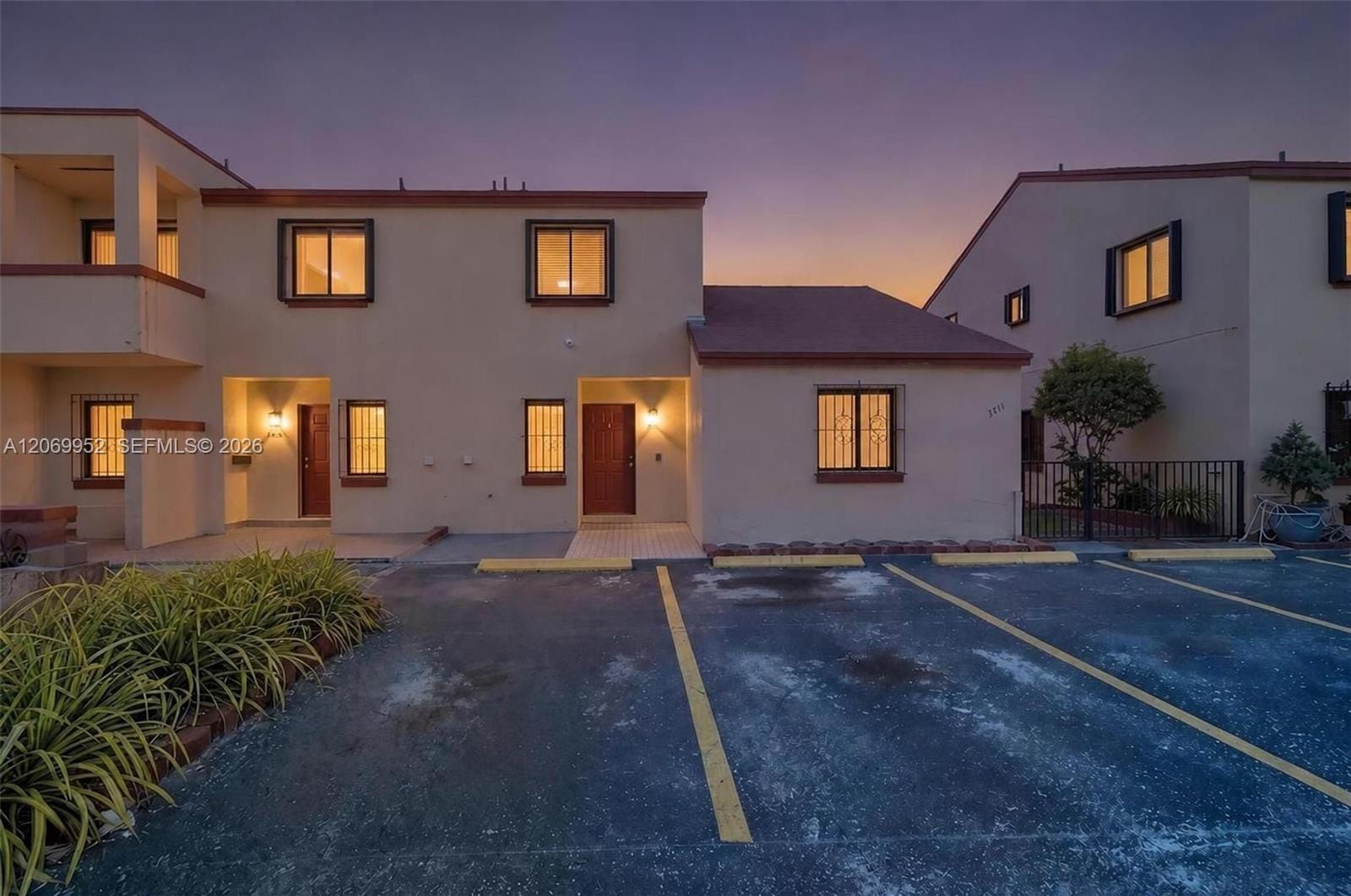 2421 W 52nd Place 2-1, Hialeah, FL 33016