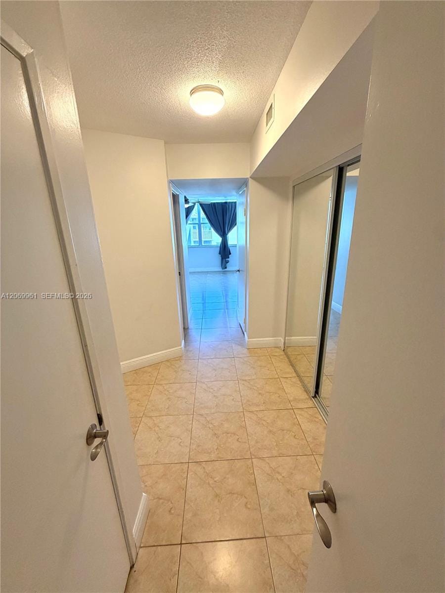 1660 NE 191st Street 406-1 — photo 8