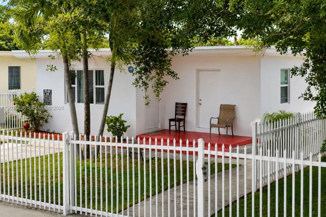 1130 NE 111th Street 1130, Miami, FL 33161