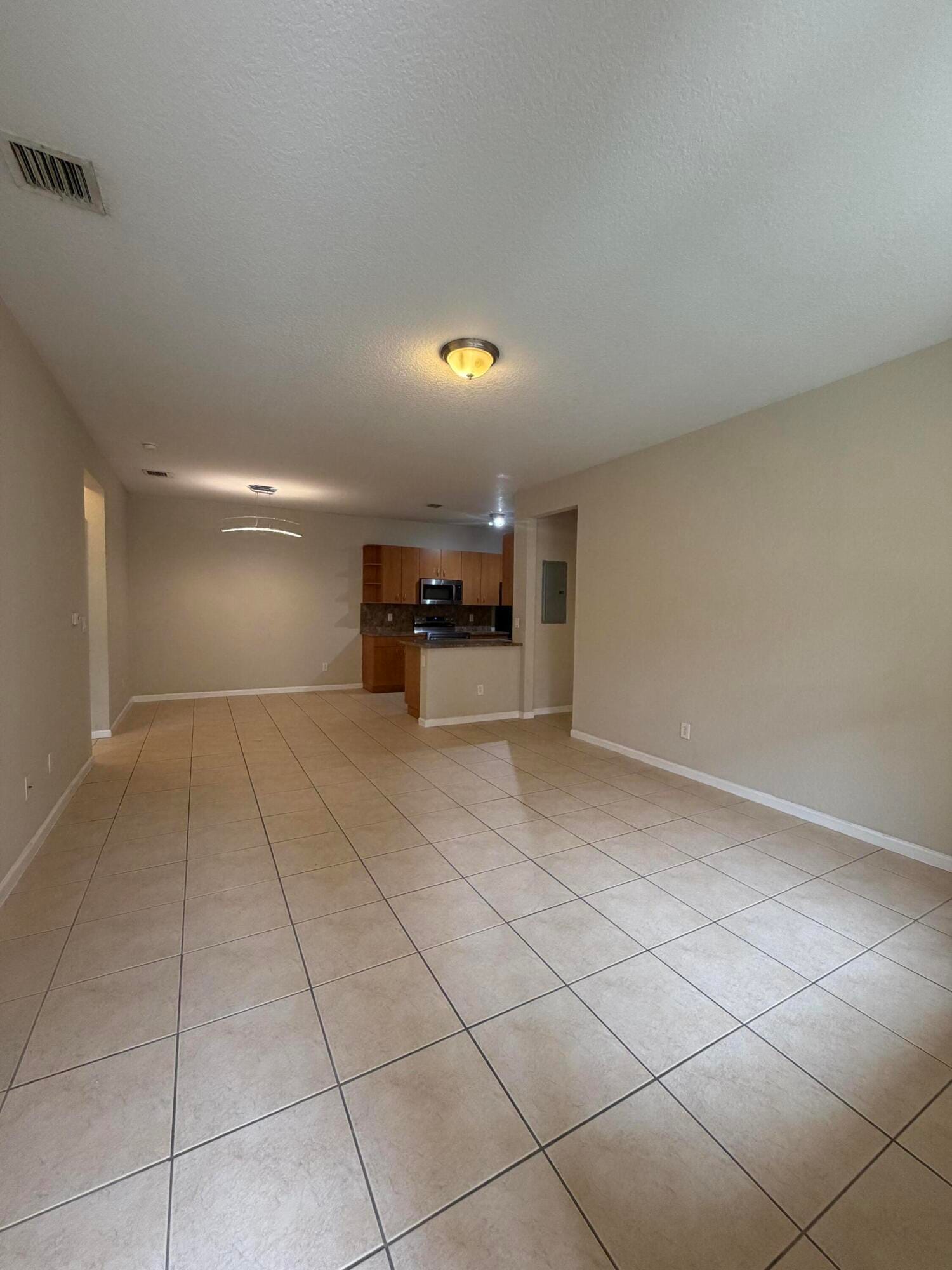 3553 Forest Hill Boulevard 45, Palm Springs, FL 33406 photo 2