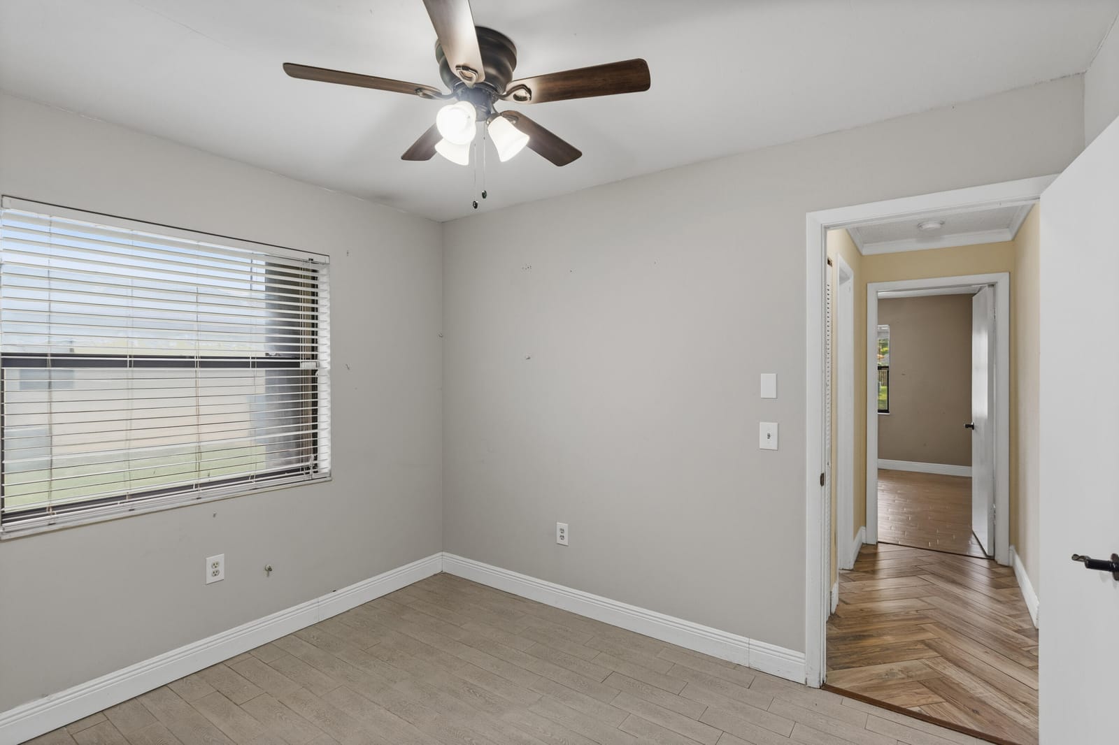 10927 NW 29TH Court, Sunrise, FL 33322 photo 18