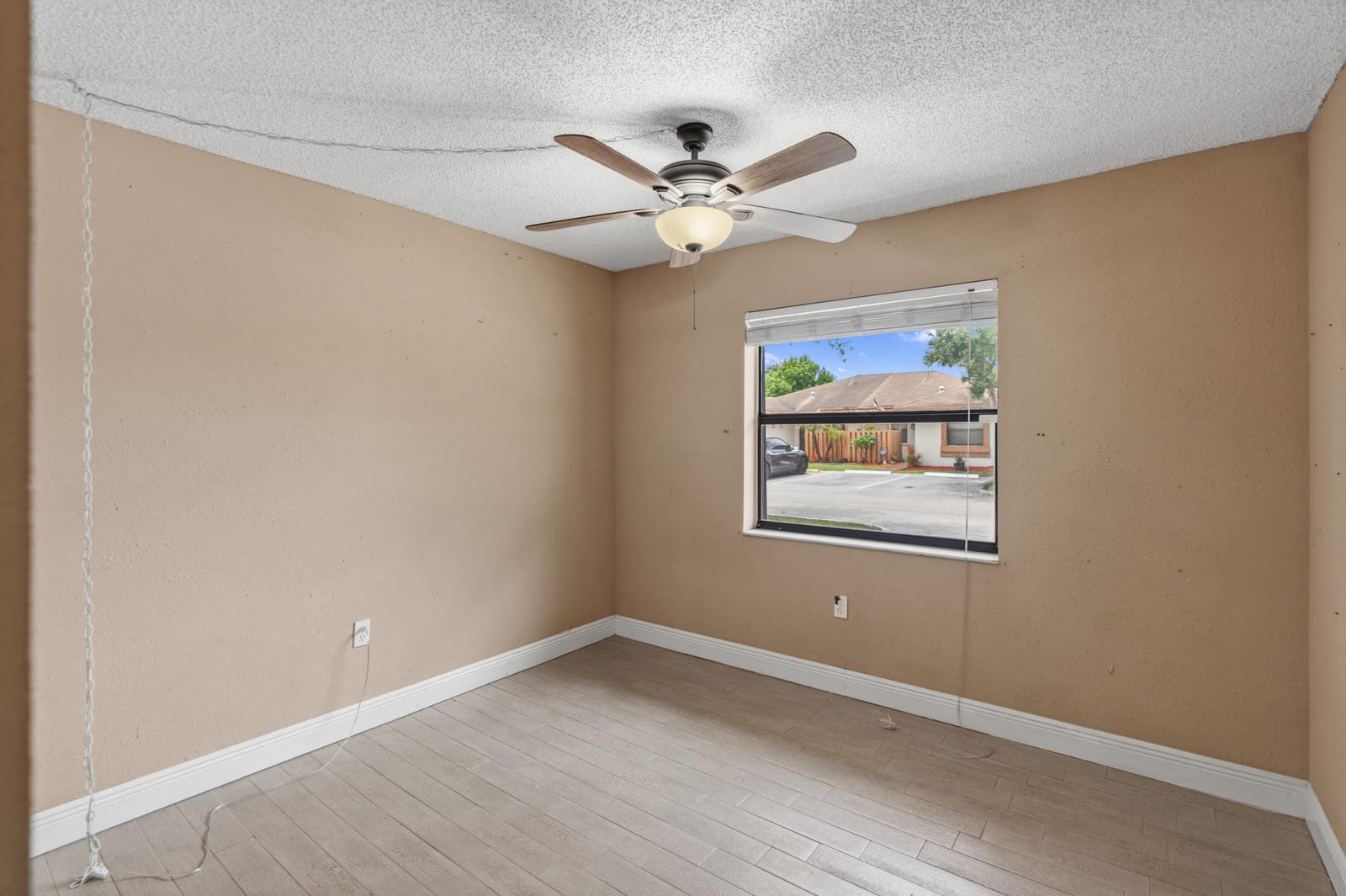 10927 NW 29TH Court, Sunrise, FL 33322 photo 21