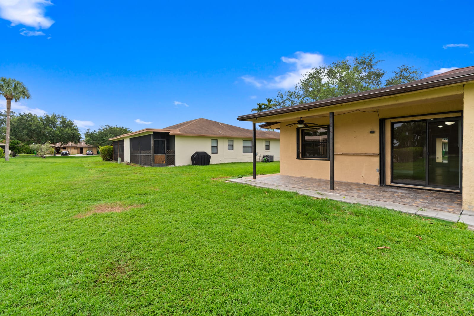 10927 NW 29TH Court, Sunrise, FL 33322 photo 24