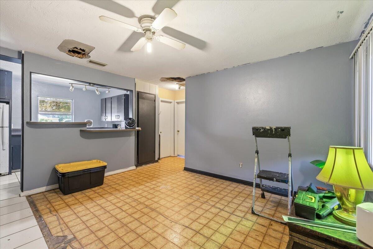 7902 HAMILTON Avenue, Fort Pierce, FL 34951 photo 7