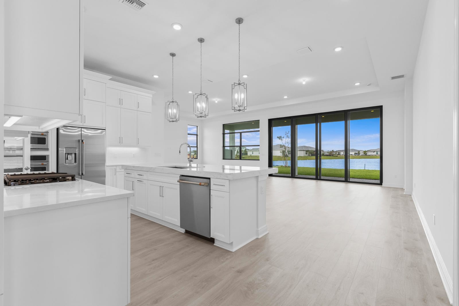 5080 Rivo Alto Circle — photo 4