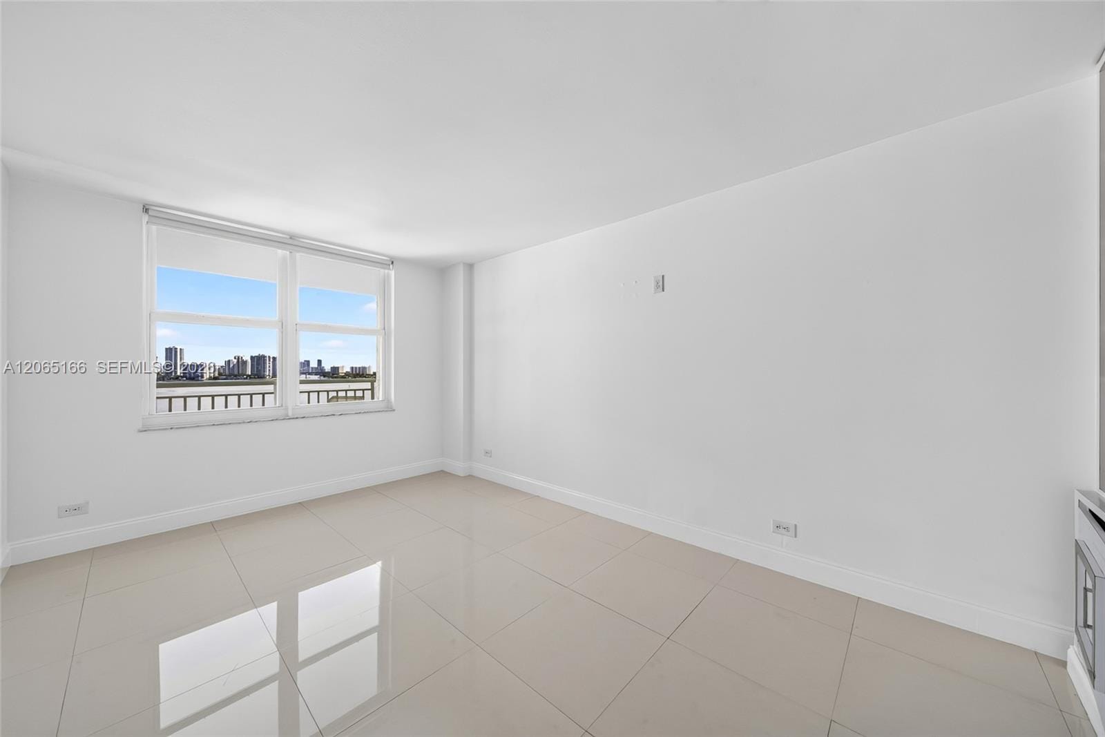 301 174th Street 1216, Sunny Isles Beach, FL 33160 photo 29