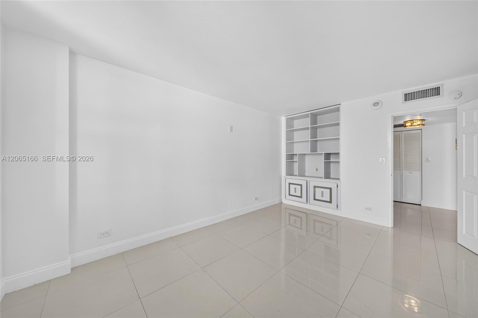 301 174th Street 1216, Sunny Isles Beach, FL 33160 photo 30