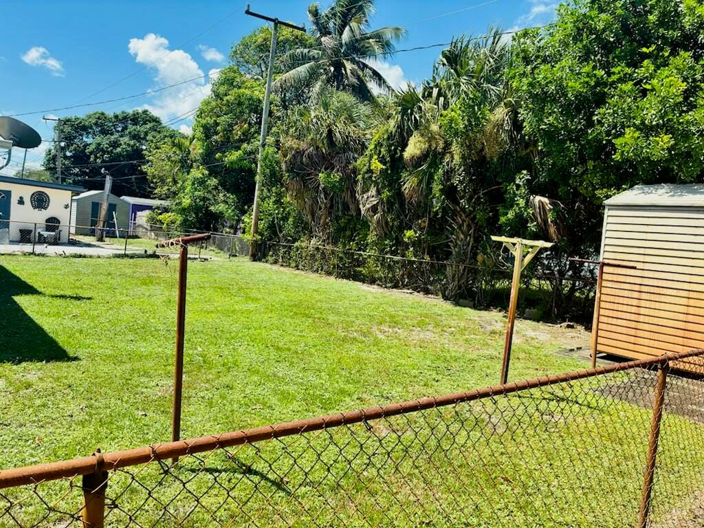 1321 NW 32nd Avenue, Lauderhill, FL 33311 photo 2