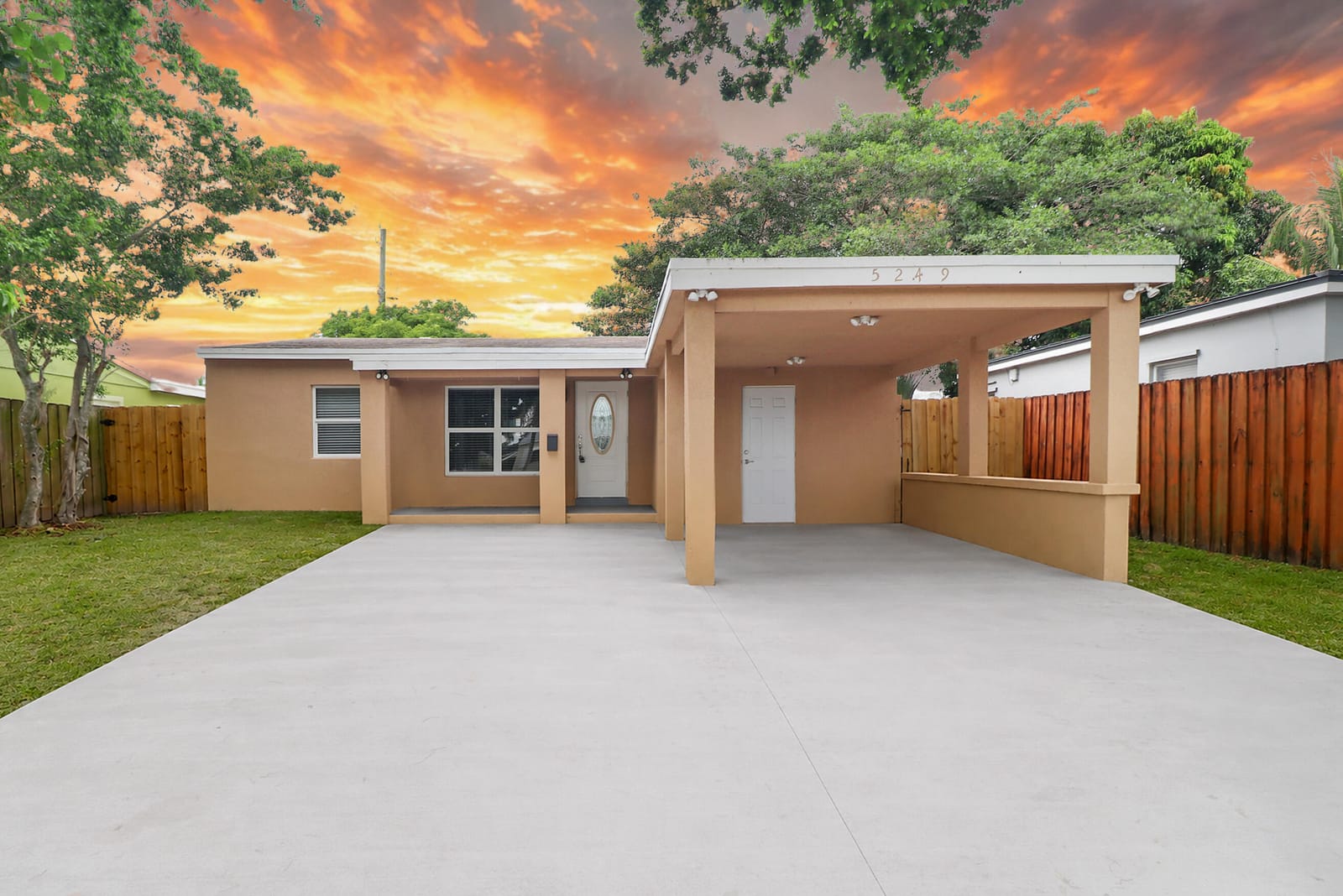 5249 NE 4TH Terrace, Oakland Park, FL 33334 photo 1