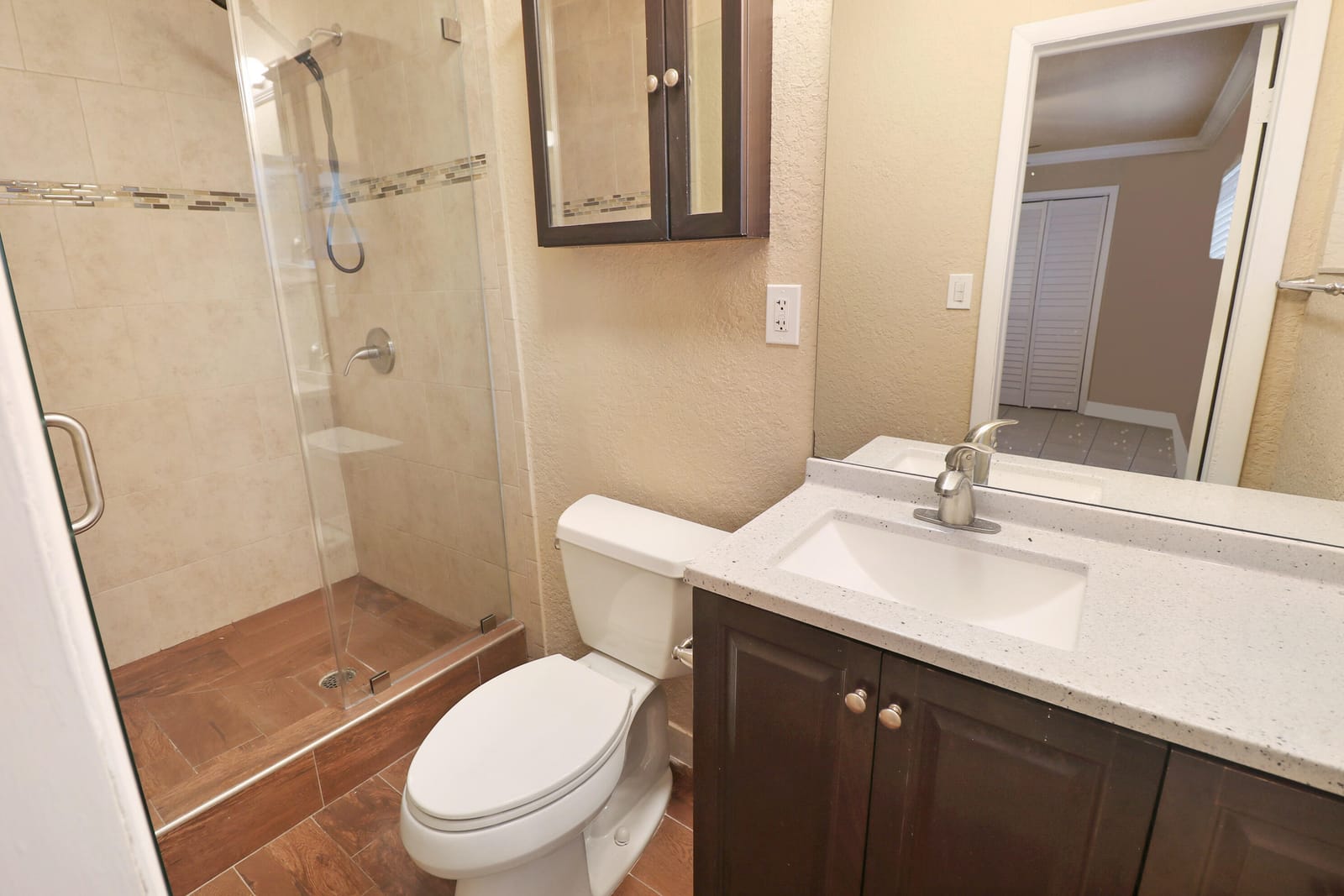 5249 NE 4TH Terrace, Oakland Park, FL 33334 photo 15