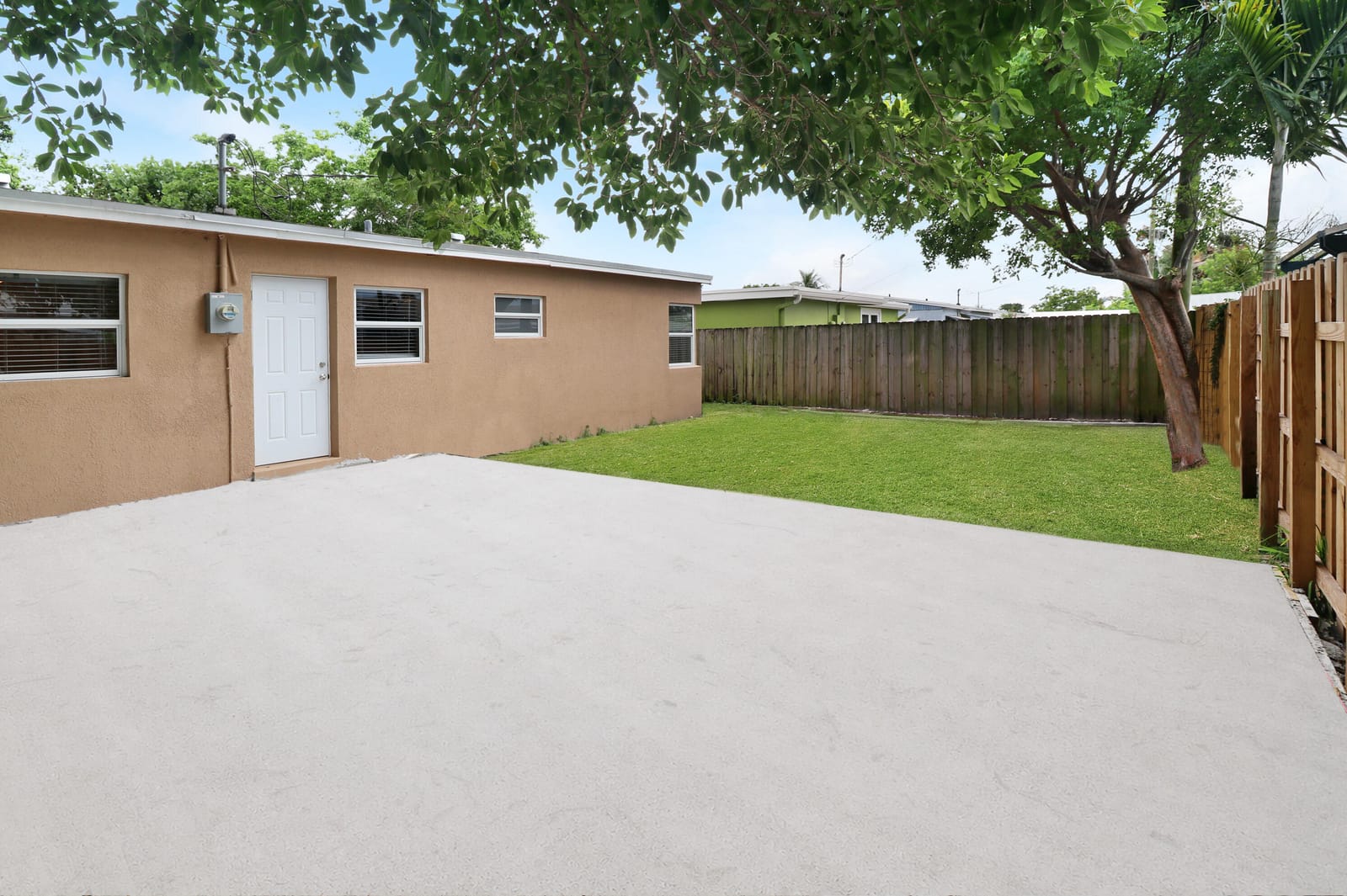 5249 NE 4TH Terrace, Oakland Park, FL 33334 photo 25